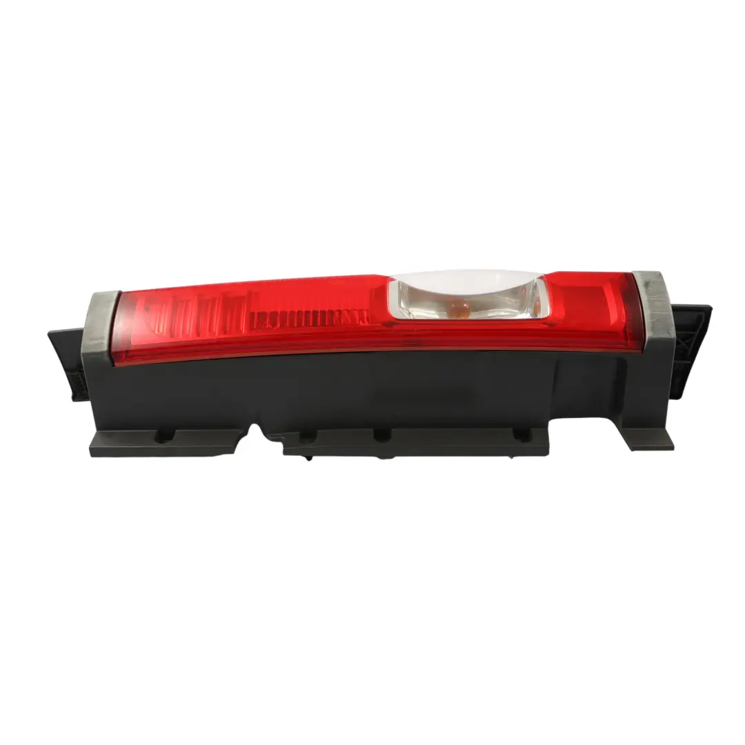 Feu Arrière Droit 2 pour Renault Trafic 2 Opel Vivaro à propos du numéro de pièce 9385772 Renault Trafic 2 Opel Vivaro Feu Arrière Droit 2 - SKU 9385772 - Numéro de pièce 9385772