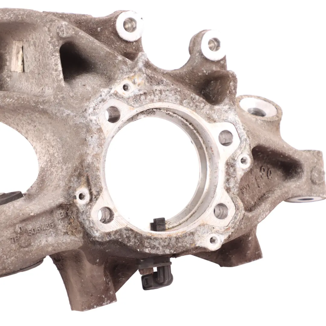 Right Wheel Hub O/S to Porsche Cayenne 92A Rear with Part number 95833161201 Porsche Cayenne 92A Rear Right Wheel Hub O/S - SKU 95833161201 - Part number 95833161201