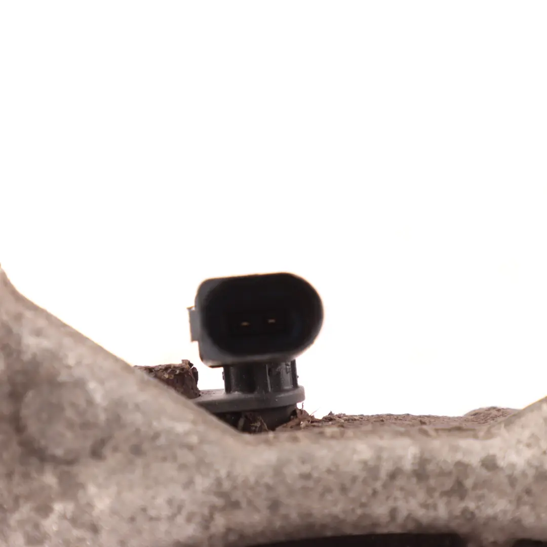 Right Wheel Hub O/S to Porsche Cayenne 92A Rear with Part number 95833161201 Porsche Cayenne 92A Rear Right Wheel Hub O/S - SKU 95833161201 - Part number 95833161201