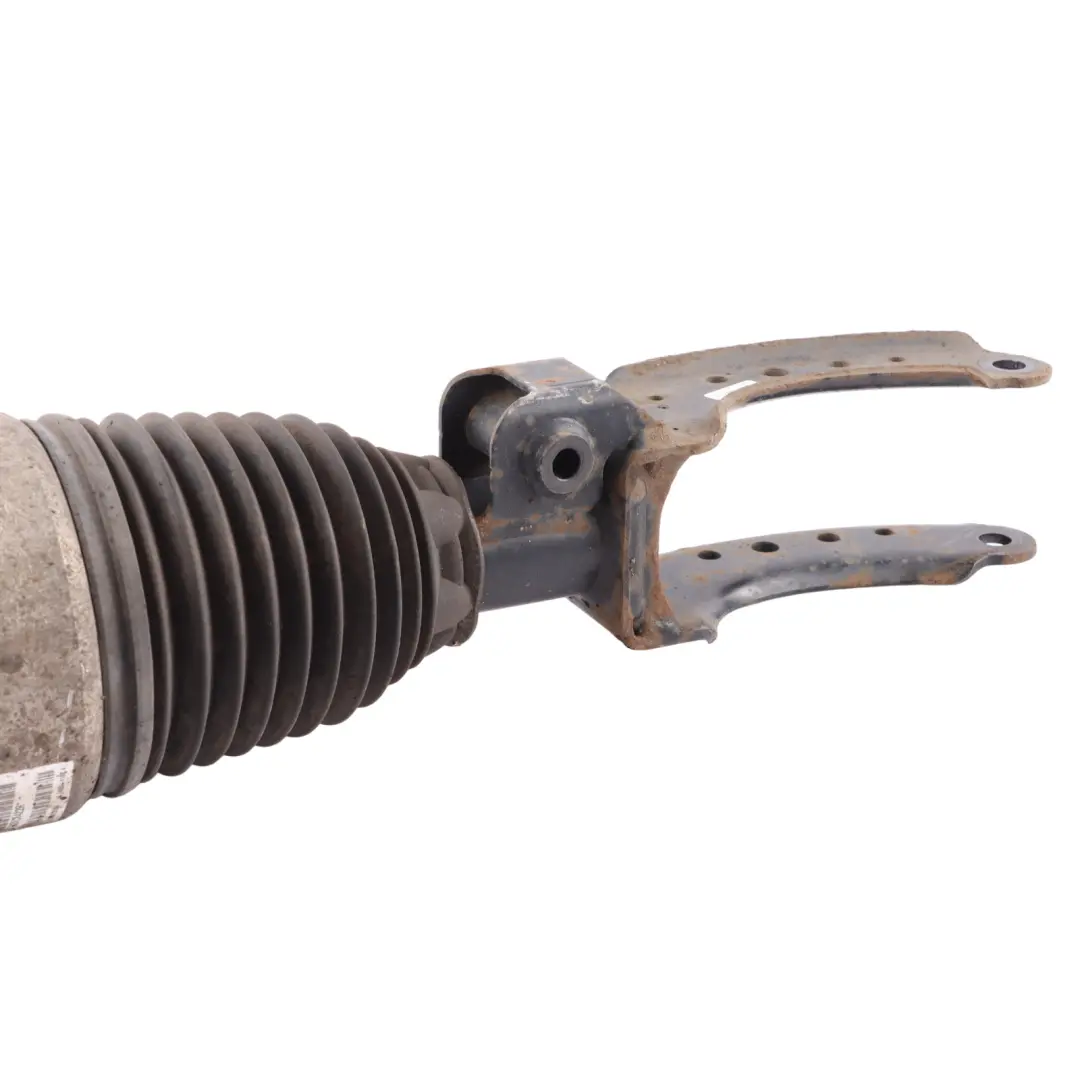 Suspension Shock Absorber Front Right O/S to Porsche Cayenne 92A Air with Part number 95835804010 Porsche Cayenne 92A Air Suspension Shock Absorber Front Right O/S - SKU 95835804010 - Part number 95835804010
