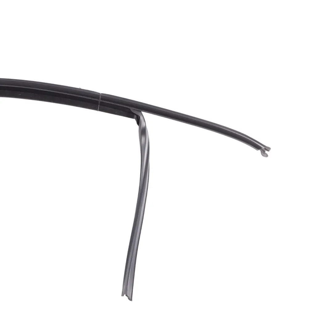 Porsche Cayenne 92A Uszczelka Prowadnica Szyby Drzwi Prawy Przód 7P0837432H - SKU 95853143202 - Numer Części 95853143202