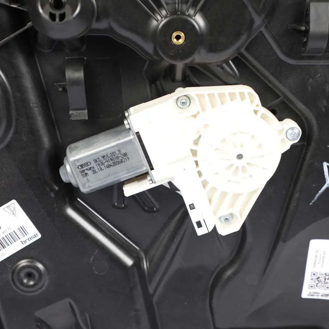 Porsche Cayenne 92A Window Lifter Regulator Motor Front Left N/S 7P5837755D - SKU 95854246102 - Part number 95854246102
