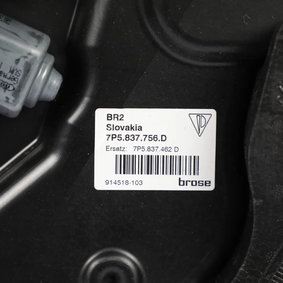 Window Lifter Regulator Motor Front Right O/S 7P5837756D to Porsche Cayenne 92A with Part number 95854246202 Porsche Cayenne 92A Window Lifter Regulator Motor Front Right O/S 7P5837756D - SKU 95854246202 - Part number 95854246202