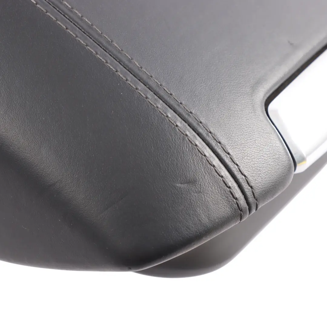 Mittelkonsole Armlehne Schwarz Leder für Porsche Cayenne 92A mit Teilenummer 95855320701 Porsche Cayenne 92A Mittelkonsole Armlehne Schwarz Leder - SKU 95855320701 - Teilenummer 95855320701