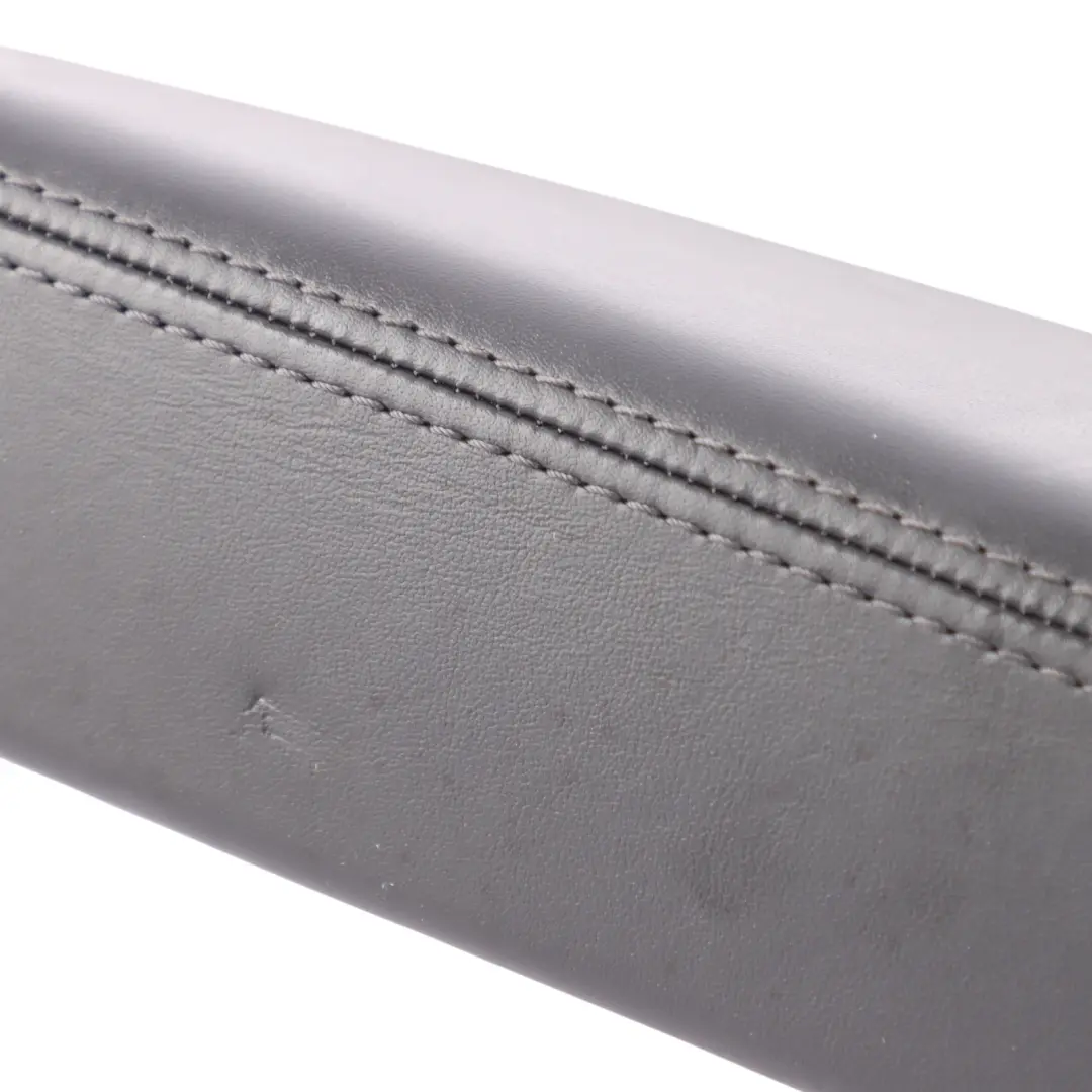 Door Card Armrest Front Left N/S Black Leather 7P5867173 to Porsche Cayenne 92A with Part number 95855517301 Porsche Cayenne 92A Door Card Armrest Front Left N/S Black Leather 7P5867173 - SKU 95855517301 - Part number 95855517301