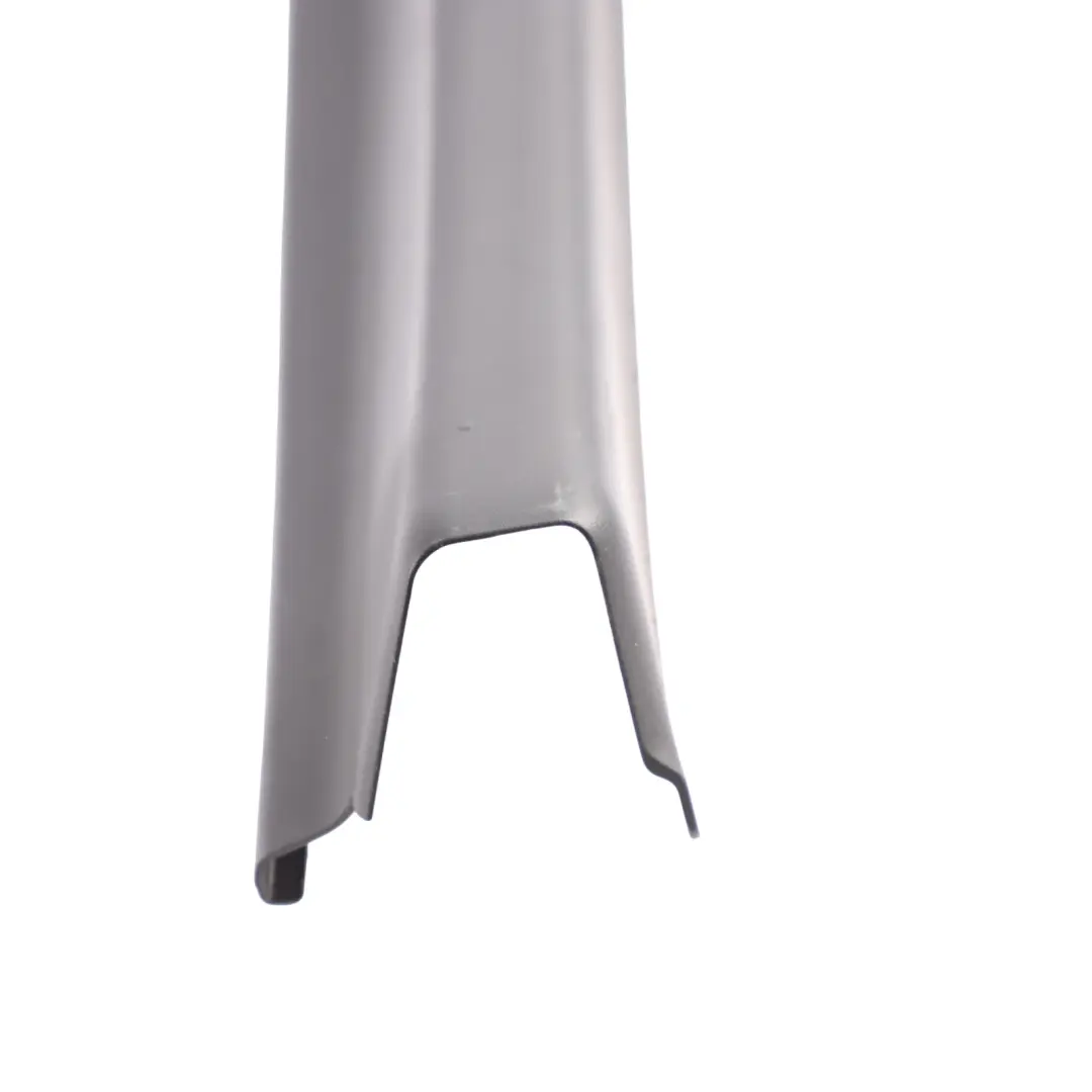 Porsche Cayenne 92A Encadrement De Vitre De Porte Avant Droite 7P0867672A - SKU 95855567250 - Numéro de pièce 95855567250