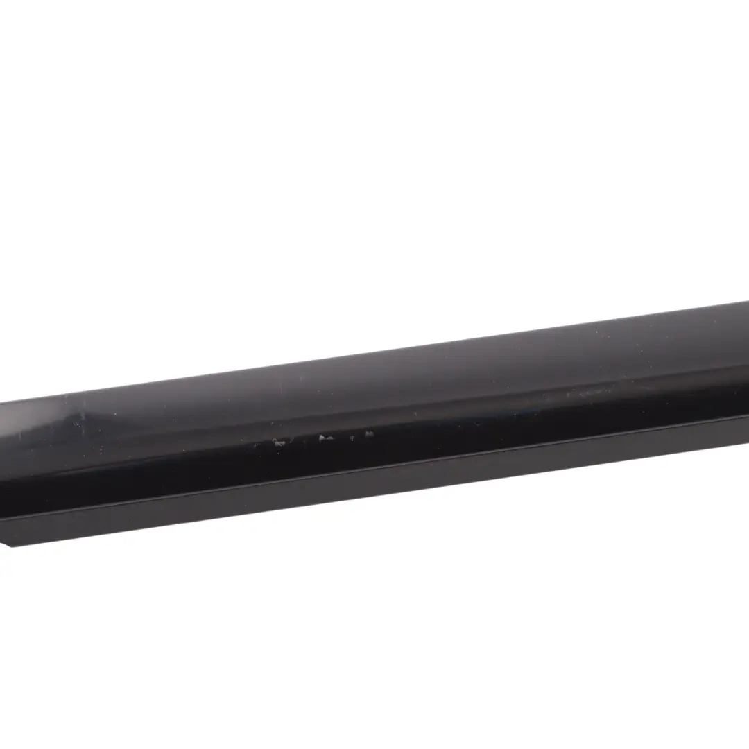 Door Weather Strip Seal Gasket Left N/S 7P5639475F to Porsche Cayenne 92A Rear with Part number 95855947711 Porsche Cayenne 92A Rear Door Weather Strip Seal Gasket Left N/S 7P5639475F - SKU 95855947711 - Part number 95855947711