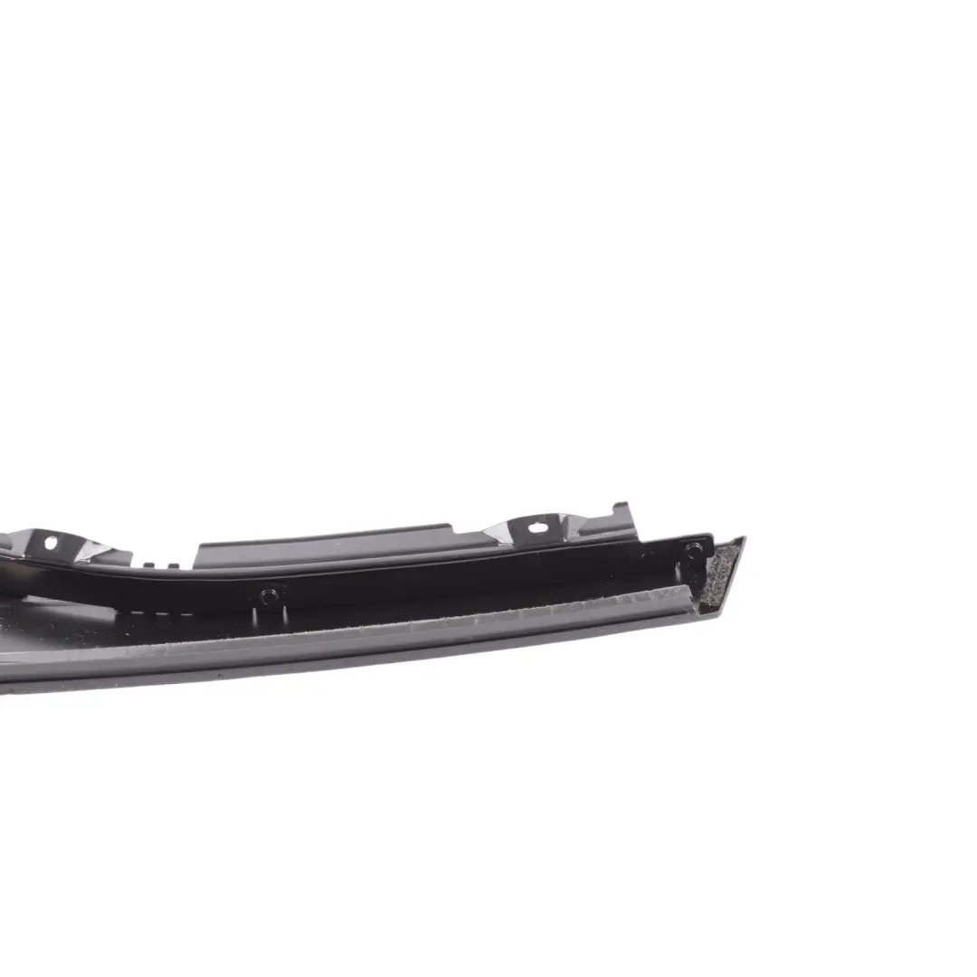 Garniture Montant Porte C Moulure Arrière Droite pour Porsche Cayenne 92A à propos du numéro de pièce 95855959000 Porsche Cayenne 92A Garniture Montant Porte C Moulure Arrière Droite - SKU 95855959000 - Numéro de pièce 95855959000