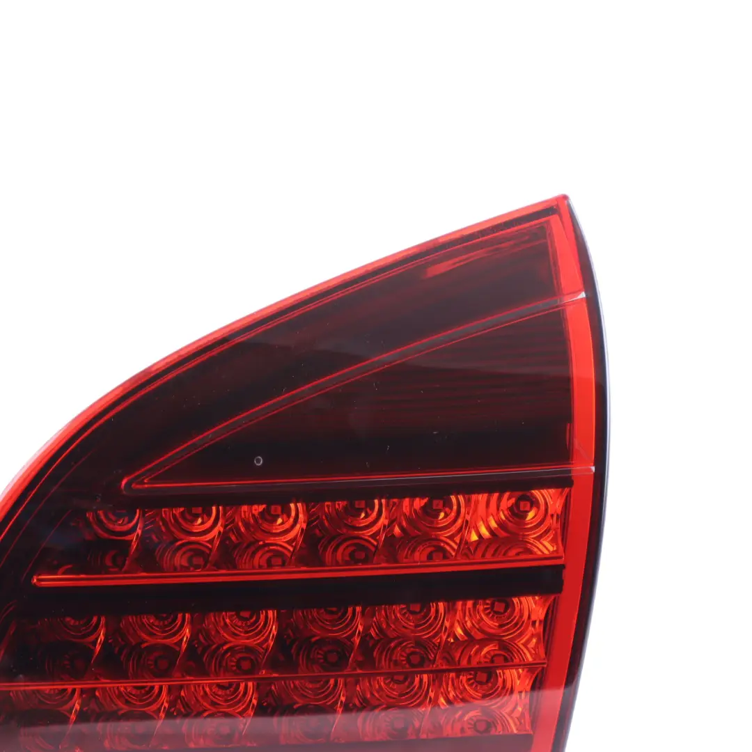 Tail Light Tailgate Inner Right O/S to Porsche Cayenne 92A Rear with Part number 95863109421 Porsche Cayenne 92A Rear Tail Light Tailgate Inner Right O/S - SKU 95863109421 - Part number 95863109421