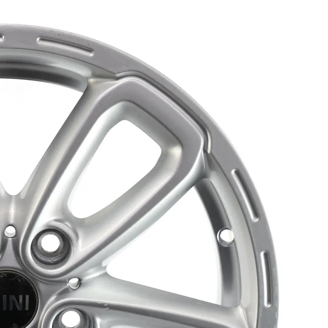 Rim Alloy Silver 17" 7J ET:50 Triangle Spoke 141 to Mini R60 R61 Wheel with Part number 9811730 Mini R60 R61 Wheel Rim Alloy Silver 17" 7J ET:50 Triangle Spoke 141 - SKU 9811730-4 - Part number 9811730