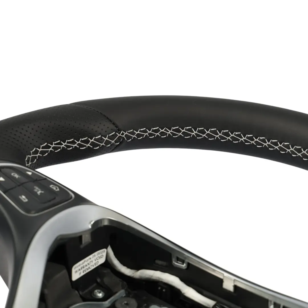 X470 Volante NUOVO Pelle Nera Fili Bianchi Multifunzione per Mercedes X250 con numero di parte A0004607504 Mercedes X250 X470 Volante NUOVO Pelle Nera Fili Bianchi Multifunzione - SKU A0004607504-1 - Numero di parte A0004607504