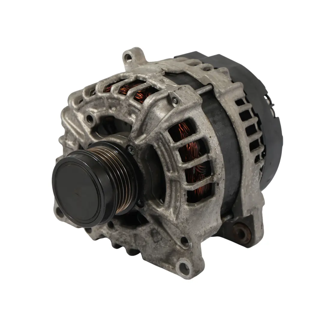 Alternateur-Générateur Bosch A180 Essence pour Mercedes W176 W242 W246 à propos du numéro de pièce A0009061903 Mercedes W176 W242 W246 Alternateur-Générateur Bosch A180 Essence - SKU A0009061903-1 - Numéro de pièce A0009061903