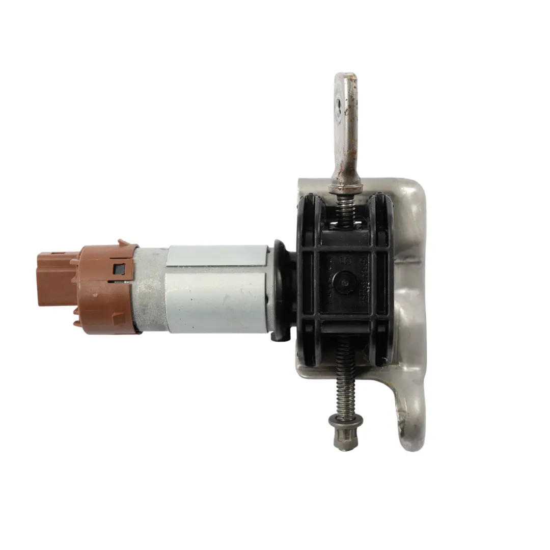 Mercedes W205 Seat Inclination Adjustment Motor Front Left N/S C06710-106 - SKU A0009102209 - Part number A0009102209