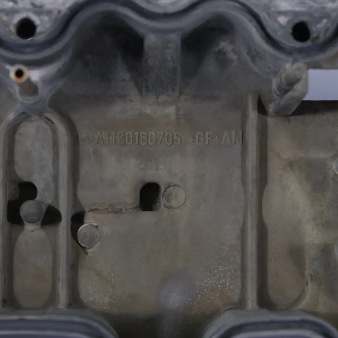 Tapa De Balancines Mercedes W163 CL203 Gasolina Culata Izquierda A1120160705 para con número de pieza A1120100530 Tapa De Balancines Mercedes W163 CL203 Gasolina Culata Izquierda A1120160705 - SKU A1120100530 - Número de pieza A1120100530