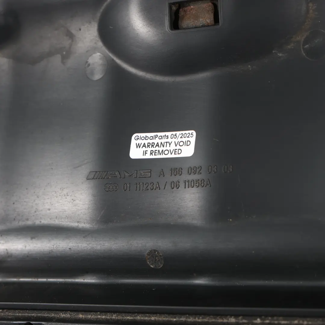 Mercedes W204 C209 W212 C63 AMG Boîtier Filtre Admission Air Gauche - SKU A1560920303 - Numéro de pièce A1560920303