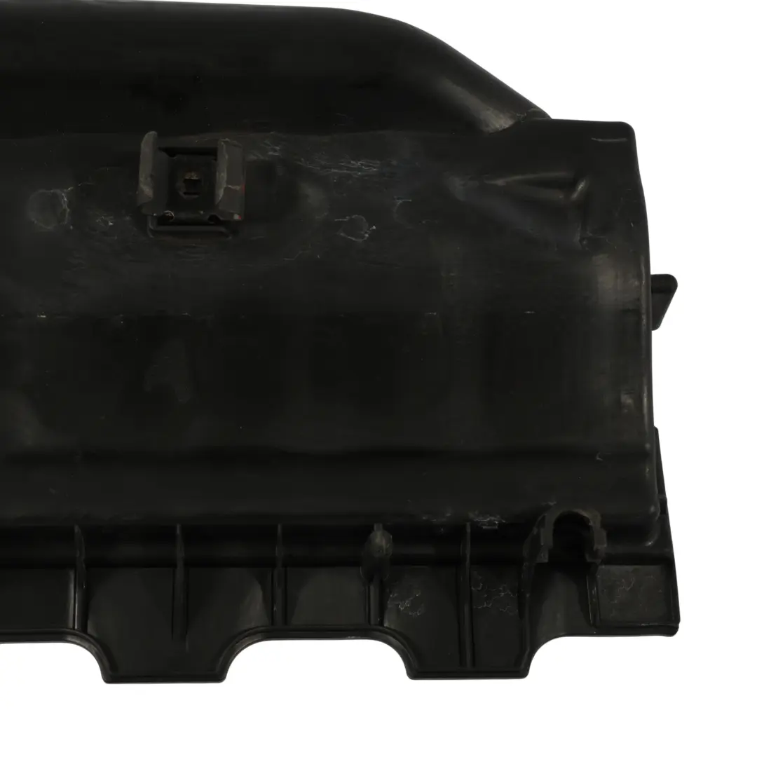 Mercedes W204 C209 W212 C63 AMG Boîtier Filtre Admission Air Gauche - SKU A1560920303 - Numéro de pièce A1560920303
