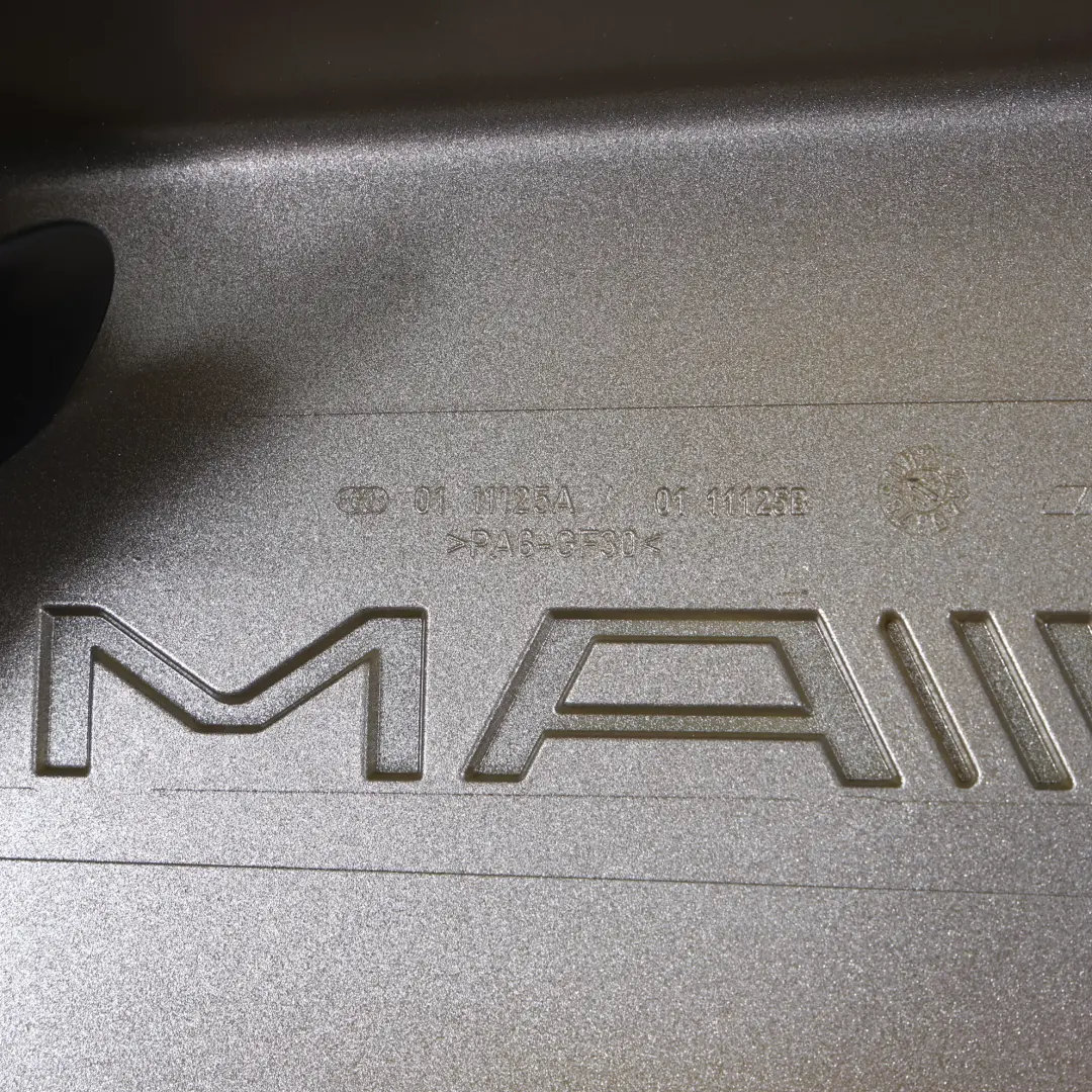 Mercedes W204 C209 W212 C63 AMG Caja Del Filtro De Aire Izquierda - SKU A1560940506 - Número de pieza A1560940506