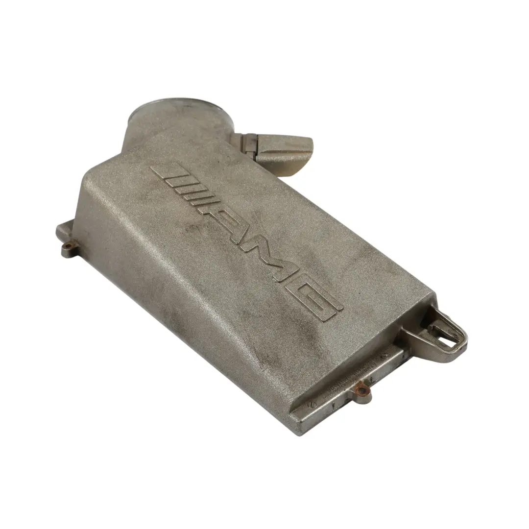 C63 AMG Caja Filtro Aire Derecha Exterior para Mercedes W204 C209 W212 con número de pieza A1560940606 Mercedes W204 C209 W212 C63 AMG Caja Filtro Aire Derecha Exterior - SKU A1560940606 - Número de pieza A1560940606