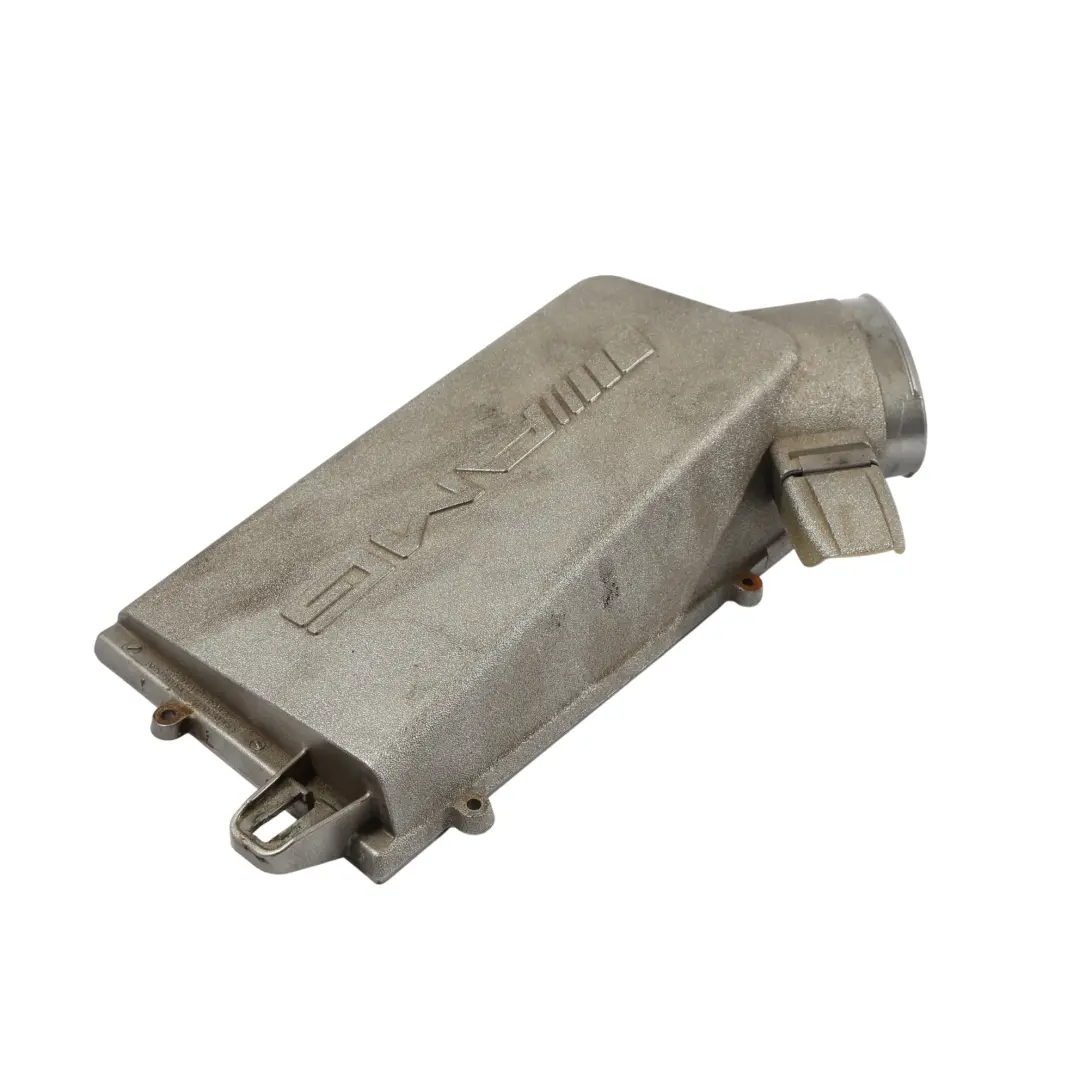 C63 AMG Boîtier Filtre Air Droit pour Mercedes W204 C209 W212 à propos du numéro de pièce A1560940606 Mercedes W204 C209 W212 C63 AMG Boîtier Filtre Air Droit - SKU A1560940606 - Numéro de pièce A1560940606