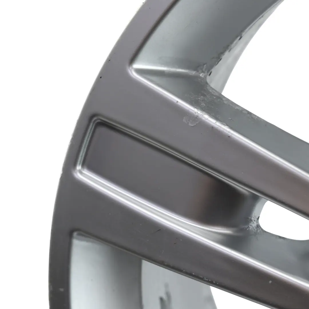 Srebrna Felga Aluminiowa 18" 8J ET:60 do Mercedes ML W164 o numerze A1644015702 Mercedes ML W164 Srebrna Felga Aluminiowa 18" 8J ET:60 - SKU A1644015702-1 - Numer Części A1644015702