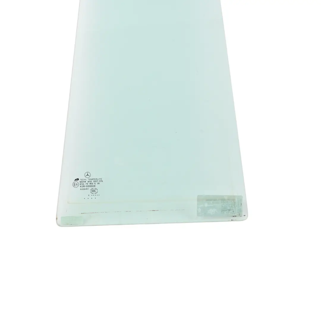 Cristal Ventana Trasera Izquierda Quarter Side Azul AS2 para Mercedes GL X164 con número de pieza A1647300555 Mercedes GL X164 Cristal Ventana Trasera Izquierda Quarter Side Azul AS2 - SKU A1647300555 - Número de pieza A1647300555