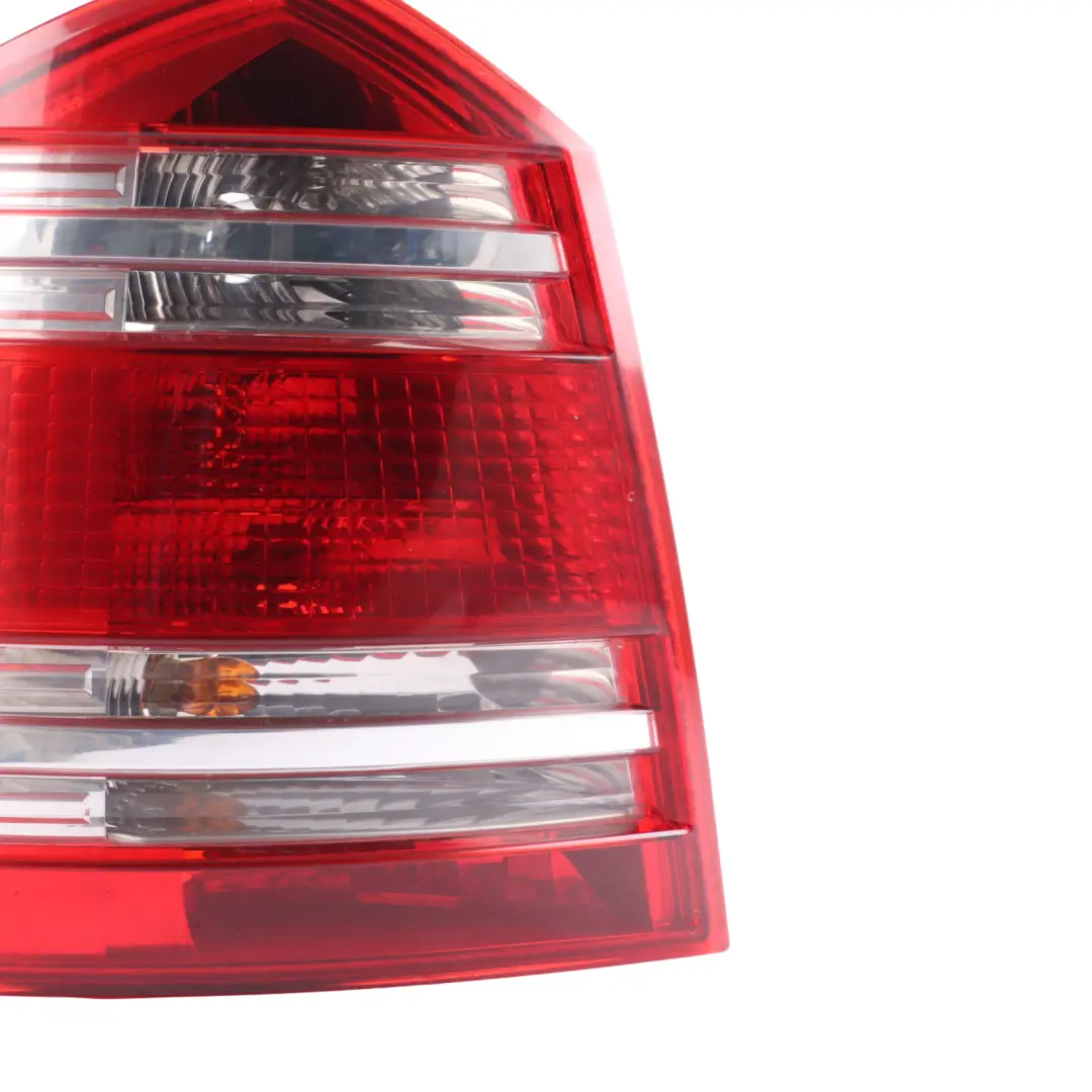 Mercedes GL X164 Feu arrière gauche Panneau latéral A1648200564 - SKU A1648204164 - Numéro de pièce A1648204164