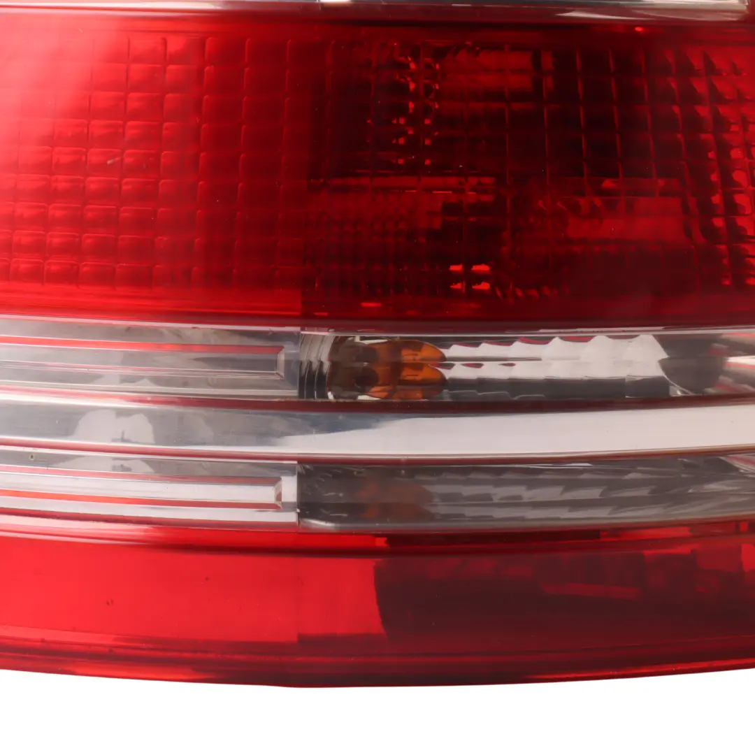 Mercedes GL X164 Feu arrière gauche Panneau latéral A1648200564 - SKU A1648204164 - Numéro de pièce A1648204164