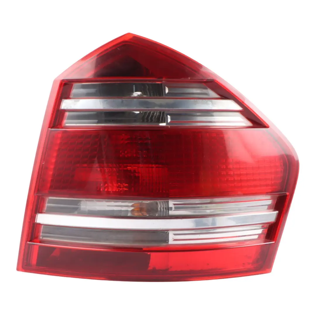 Fanale posteriore destro Pannello laterale per Mercedes GL X164 con numero di parte A1648204264 Mercedes GL X164 Fanale posteriore destro Pannello laterale - SKU A1648204264 - Numero di parte A1648204264