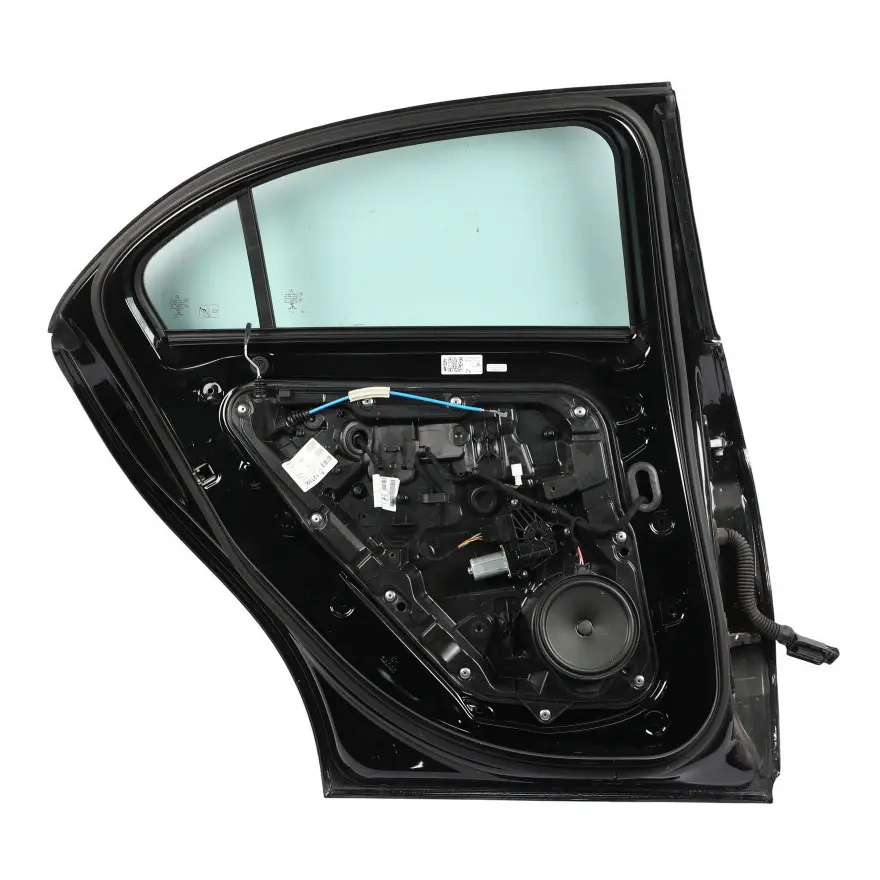 Puerta Delantera Izquierda Kosmos Black Metallic - 191 para Mercedes W176 con número de pieza A1767300105 Mercedes W176 Puerta Delantera Izquierda Kosmos Black Metallic - 191 - SKU A1767300105-KB - Número de pieza A1767300105