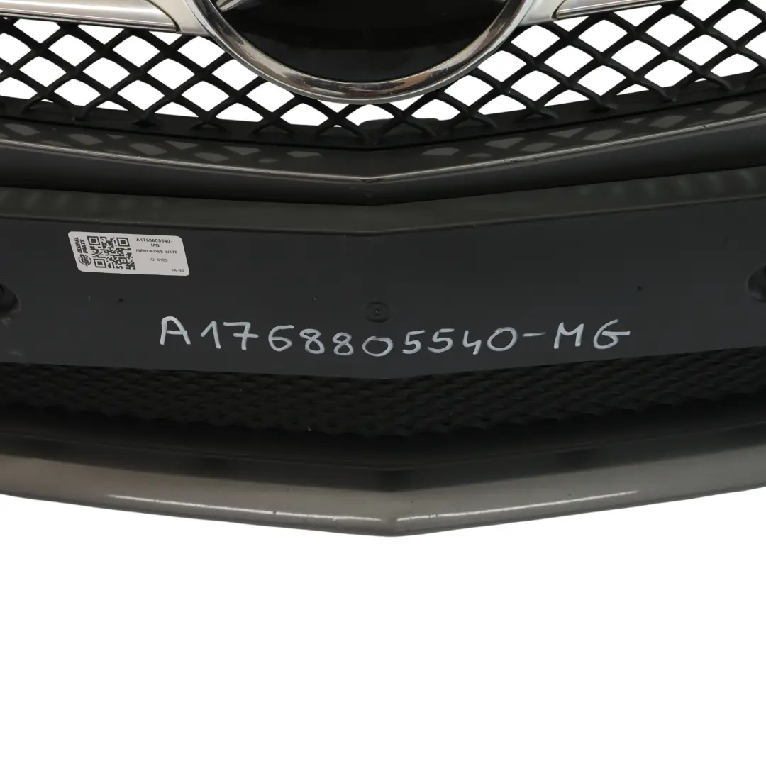 Zderzak Przedni AMG Mountain Grey Metallic - 787 do Mercedes W176 o numerze A1768805540 Mercedes W176 Zderzak Przedni AMG Mountain Grey Metallic - 787 - SKU A1768805540-MG - Numer Części A1768805540
