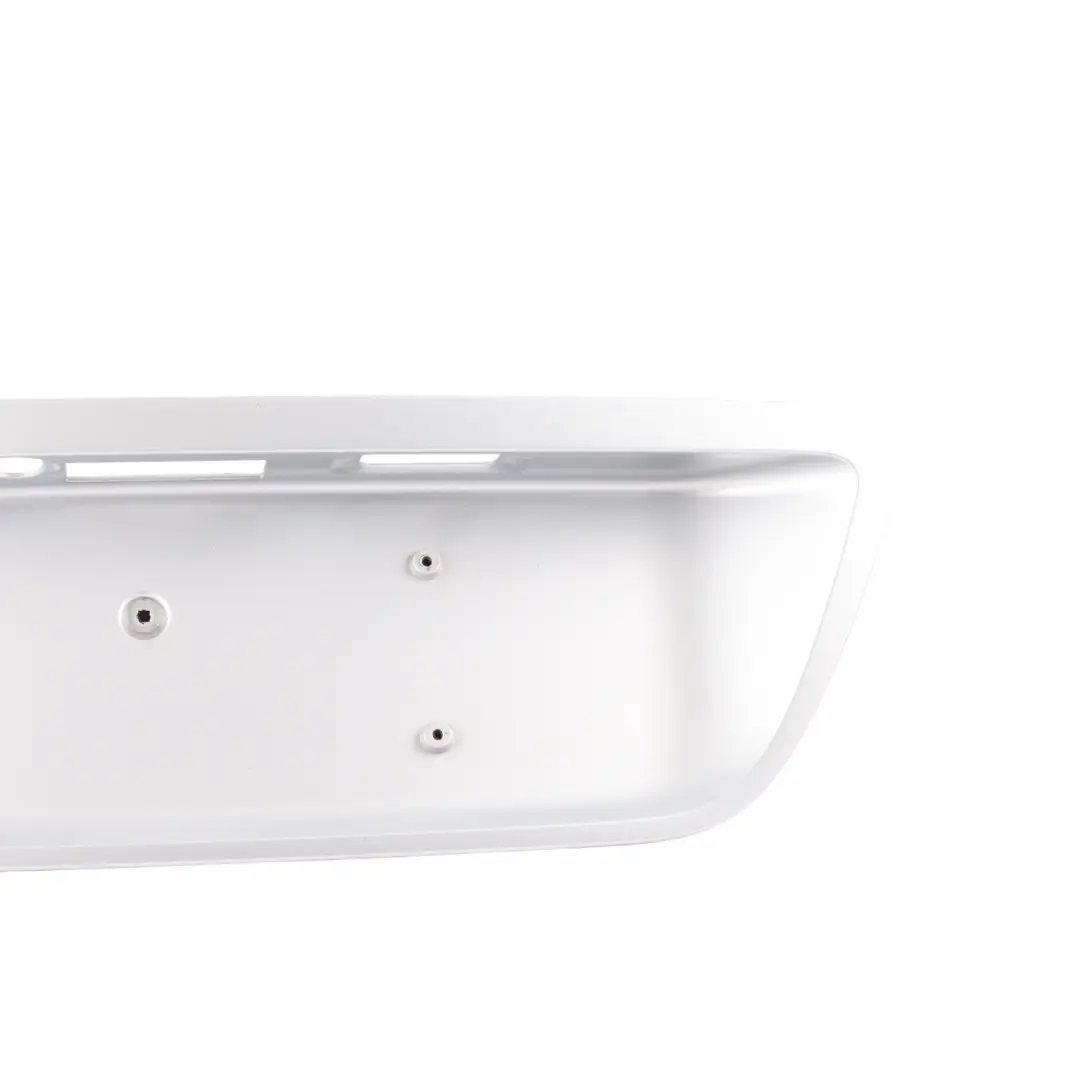 Mercedes W203 Portatarga Posteriore Del Bagagliaio Argento Brillante - 744 - SKU A2037500881-BS - Numero di parte A2207500281