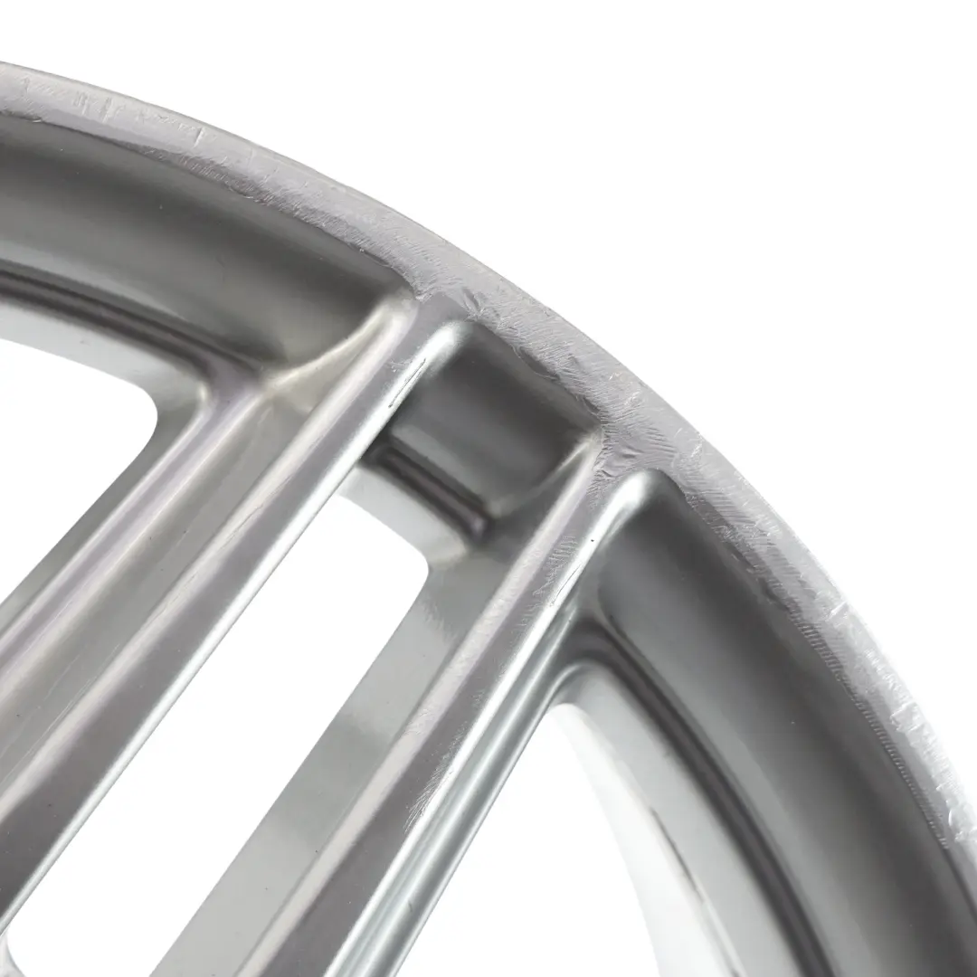 Cerchio In Lega Anteriore Argento 18" ET:50 8J per Mercedes W204 AMG con numero di parte A2044014102 Mercedes W204 AMG Cerchio In Lega Anteriore Argento 18" ET:50 8J - SKU A2044014102-4 - Numero di parte A2044014102