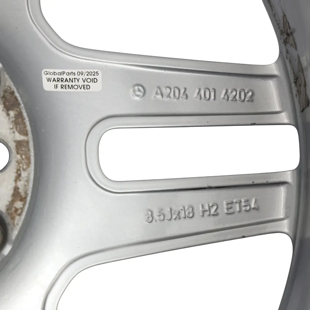 Cerchio Posteriore Lega Argento 18" 8,5J ET:54 per Mercedes W204 AMG con numero di parte A2044014202 Mercedes W204 AMG Cerchio Posteriore Lega Argento 18" 8,5J ET:54 - SKU A2044014202-4 - Numero di parte A2044014202