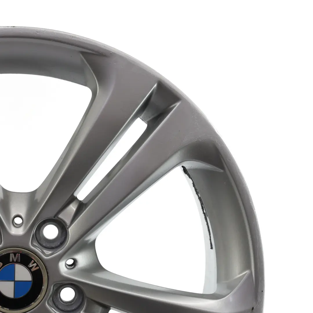 Jante double en alliage argenté 17" 7,5J ET:47 pour Mercedes W204 7 à propos du numéro de pièce A2044017402 Mercedes W204 7 Jante double en alliage argenté 17" 7,5J ET:47 - SKU A2044017402-1 - Numéro de pièce A2044017402