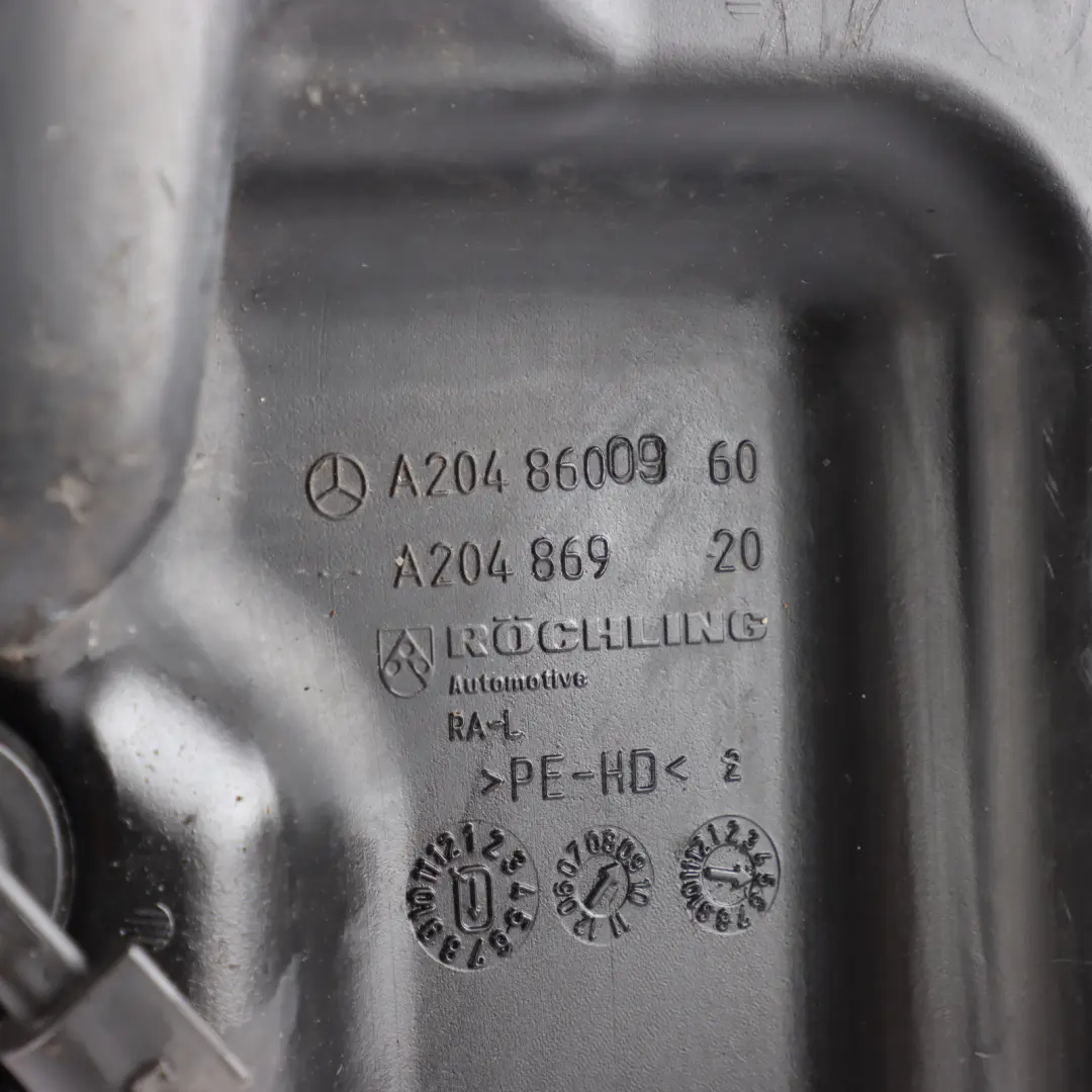 Lavacristalli Serbatoio Liquido Lavaggio Parabrezza per Mercedes W212 con numero di parte A2048600960 Mercedes W212 Lavacristalli Serbatoio Liquido Lavaggio Parabrezza - SKU A2048600960 - Numero di parte A2048600960