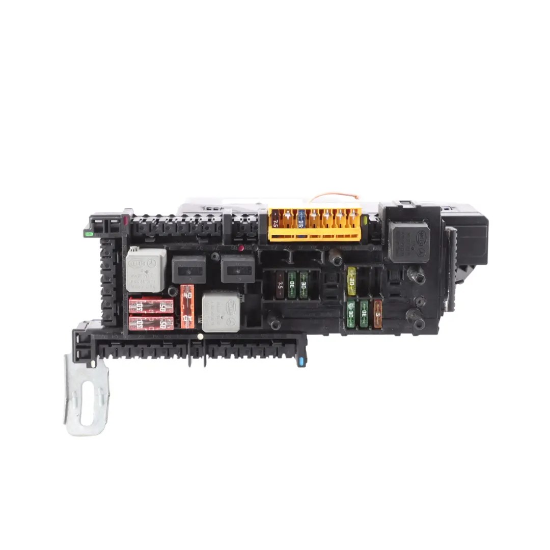 Caja fusibles Mercedes W204 Módulo control fusibles relé SAM trasero para con número de pieza A2049000902 Caja fusibles Mercedes W204 Módulo control fusibles relé SAM trasero - SKU A2049000902 - Número de pieza A2049000902