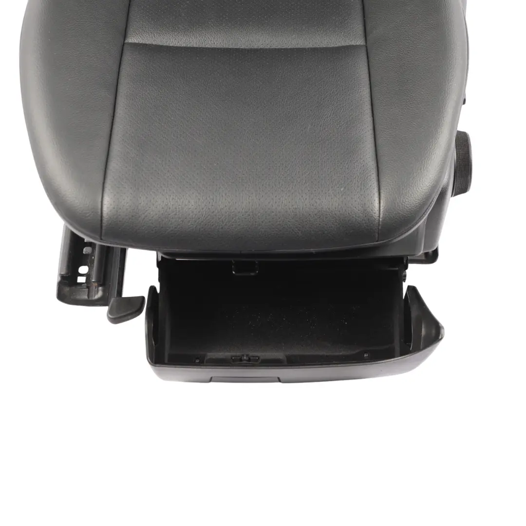 Mercedes W204 Siège Avant Électrique Chauffant Gauche Noir Cuir Imitation - SKU A2049100747-5 - Numéro de pièce A2049100747