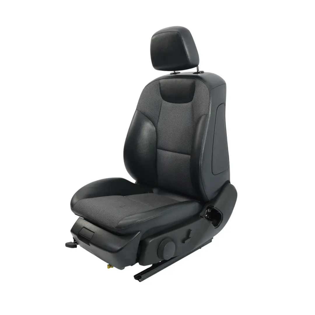 Mercedes W204 S204 Fotel Sport Lewy Przód Grzany Materiał Skóra Czarna - SKU A2049102347-4 - Numer Części A2049102347