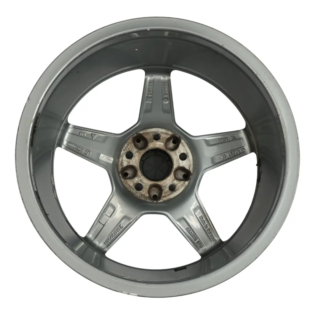 Grau AMG Leicht Metall Rad Felge 5 Speichen 18" 7,5J für Mercedes W205 mit Teilenummer A2054011100 Mercedes W205 Grau AMG Leicht Metall Rad Felge 5 Speichen 18" 7,5J - SKU A2054011100-1 - Teilenummer A2054011100