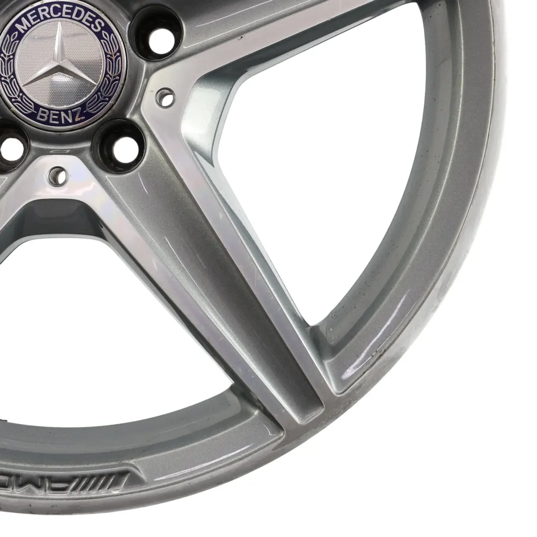 Cerchio In Lega 5 Razze Himalaya Grey 18" 7,5J per Mercedes W205 AMG con numero di parte A2054011100 Mercedes W205 AMG Cerchio In Lega 5 Razze Himalaya Grey 18" 7,5J - SKU A2054011100-1 - Numero di parte A2054011100