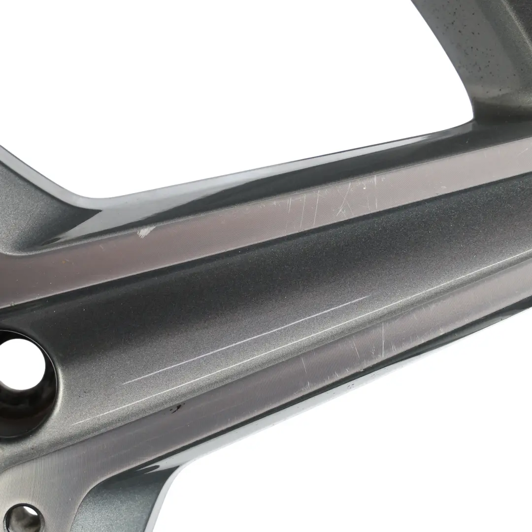 Grau AMG Leicht Metall Rad Felge 5 Speichen 18" 7,5J für Mercedes W205 mit Teilenummer A2054011100 Mercedes W205 Grau AMG Leicht Metall Rad Felge 5 Speichen 18" 7,5J - SKU A2054011100-1 - Teilenummer A2054011100