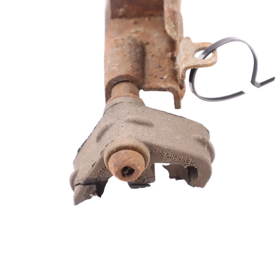 Auspuffrohrhalterung Halterung Links für Mercedes C205 W205 mit Teilenummer A2054902440 Mercedes C205 W205 Auspuffrohrhalterung Halterung Links - SKU A2054902440 - Teilenummer A2054902440