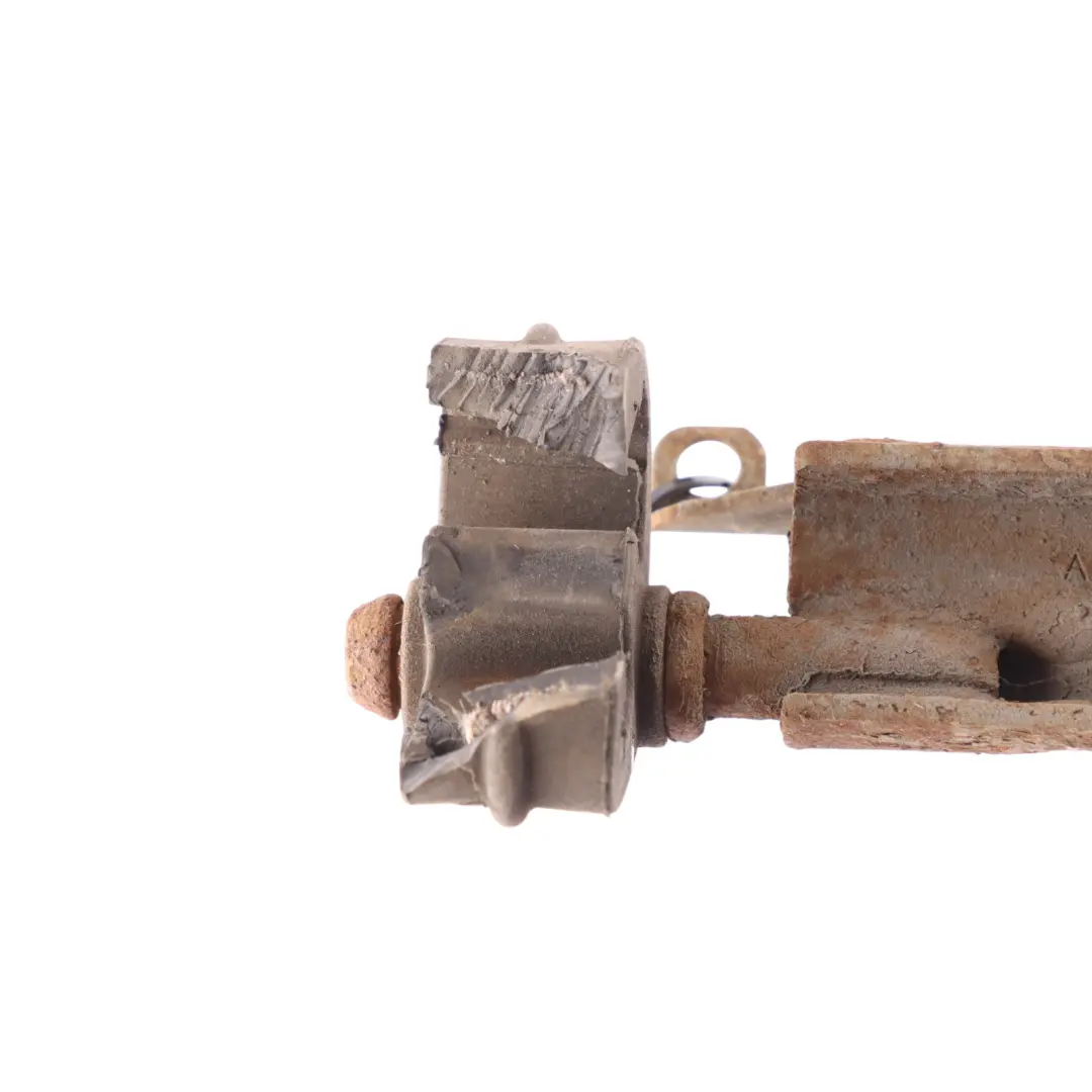 Mercedes C205 W205 Auspuffrohrhalterung Halterung Links - SKU A2054902440 - Teilenummer A2054902440