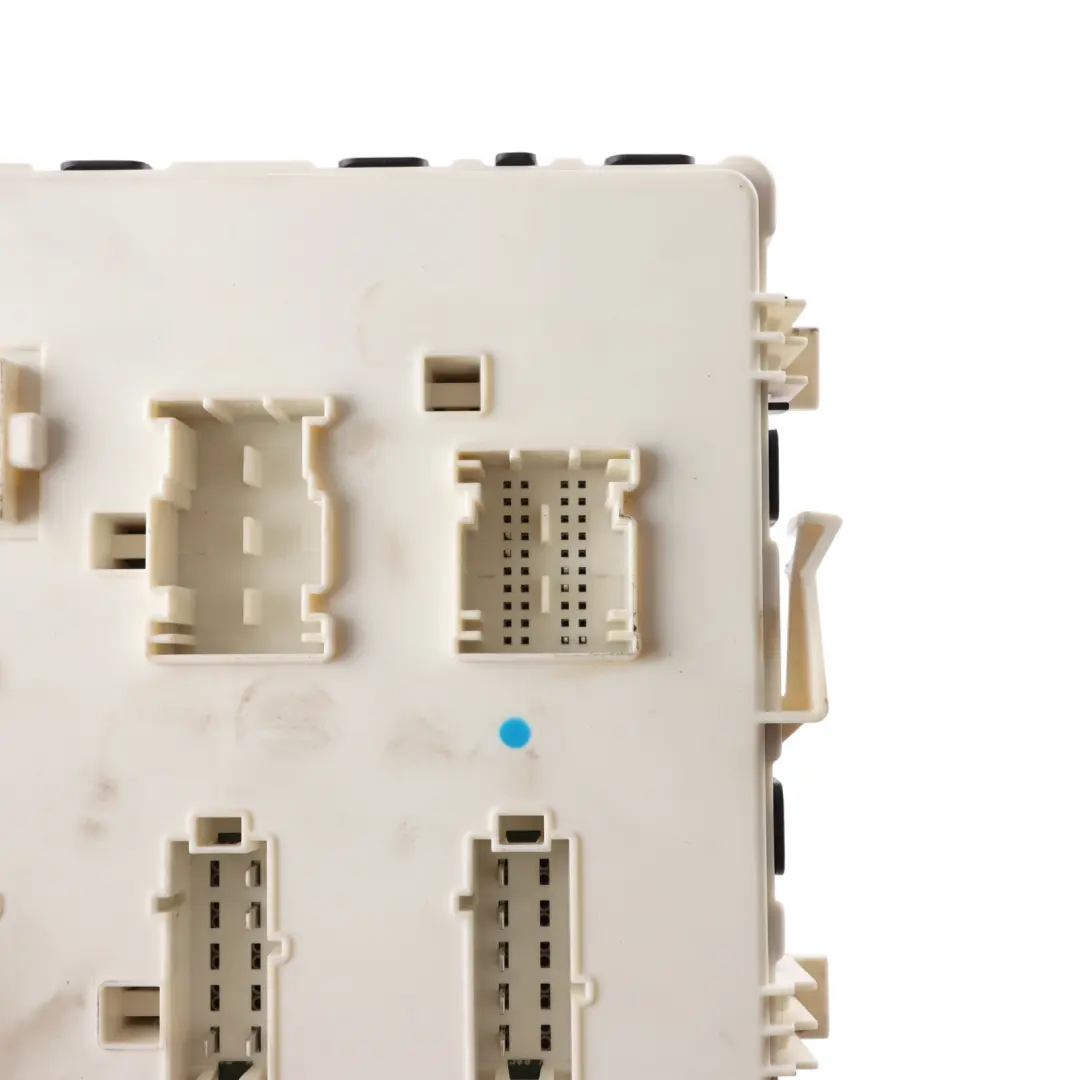 Module Contrôle Carrosserie BCM Unité ECU pour Mercedes W205 à propos du numéro de pièce A2059007339 Mercedes W205 Module Contrôle Carrosserie BCM Unité ECU - SKU A2059007339 - Numéro de pièce A2059007339