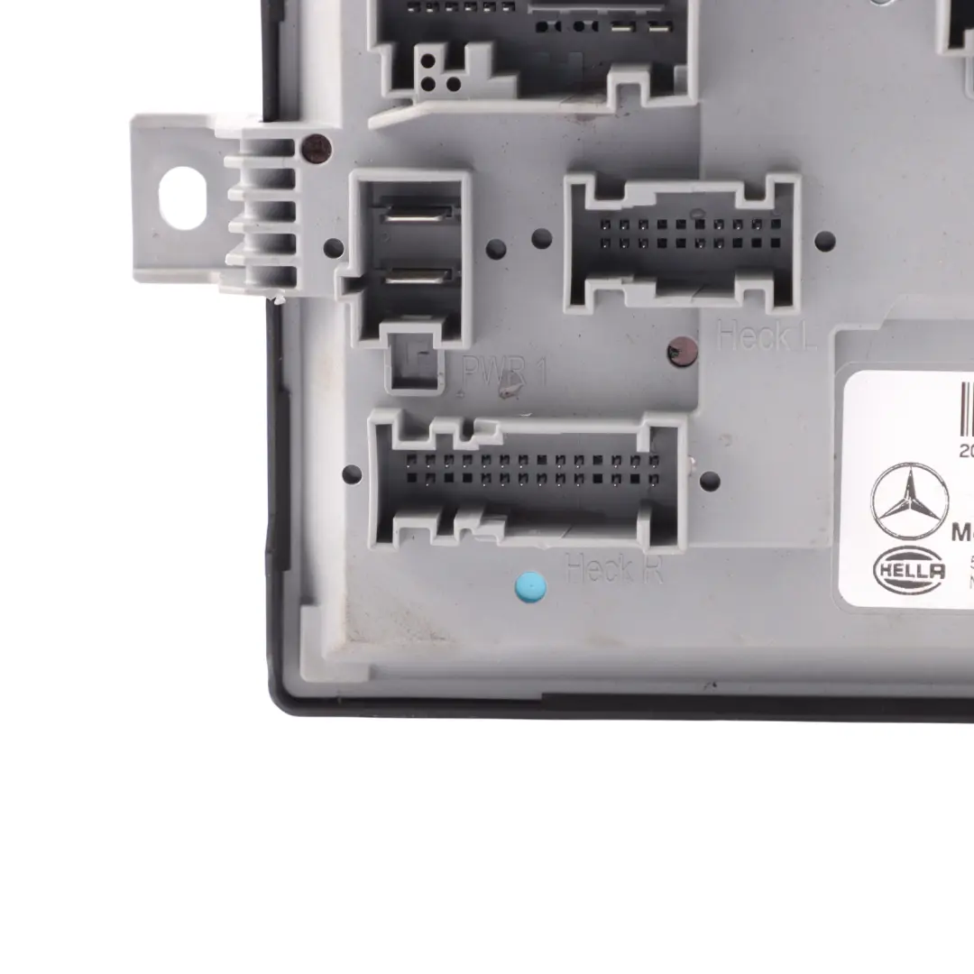 Module Body Control Module Unit SAM BCM to Mercedes C205 W205 Relay with Part number A2059014618 Mercedes C205 W205 Relay Module Body Control Module Unit SAM BCM - SKU A2059014618 - Part number A2059014618