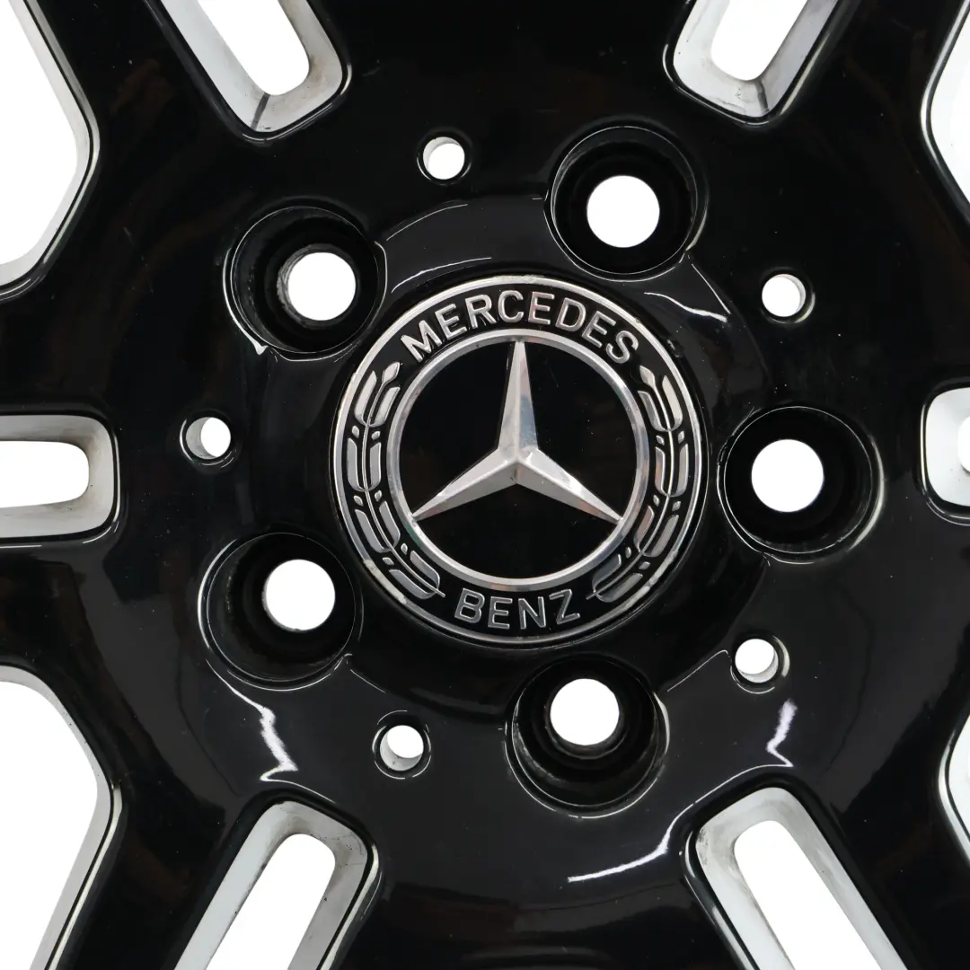 Llanta de aleación negra trasera 18" 8.5J ET:49 para Mercedes C207 AMG con número de pieza A2074011402 Mercedes C207 AMG Llanta de aleación negra trasera 18" 8.5J ET:49 - SKU A2074011402-5 - Número de pieza A2074011402