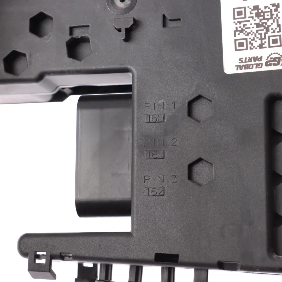 Mercedes W204 Power Distribiuton Battery Fuse Box Control Unit ECU - SKU A2075402950 - Part number A2075402950