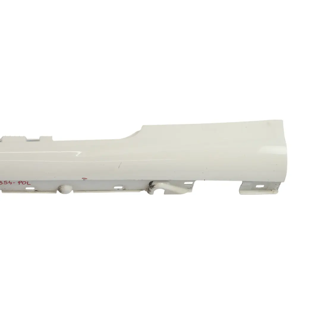 W207 Faldón Lateral AMG Cubre Umbral Izquierdo Polar White Blanco - 149 para Mercedes con número de pieza A2076981354 Mercedes W207 Faldón Lateral AMG Cubre Umbral Izquierdo Polar White Blanco - 149 - SKU A2076981354-POL - Número de pieza A2076981354