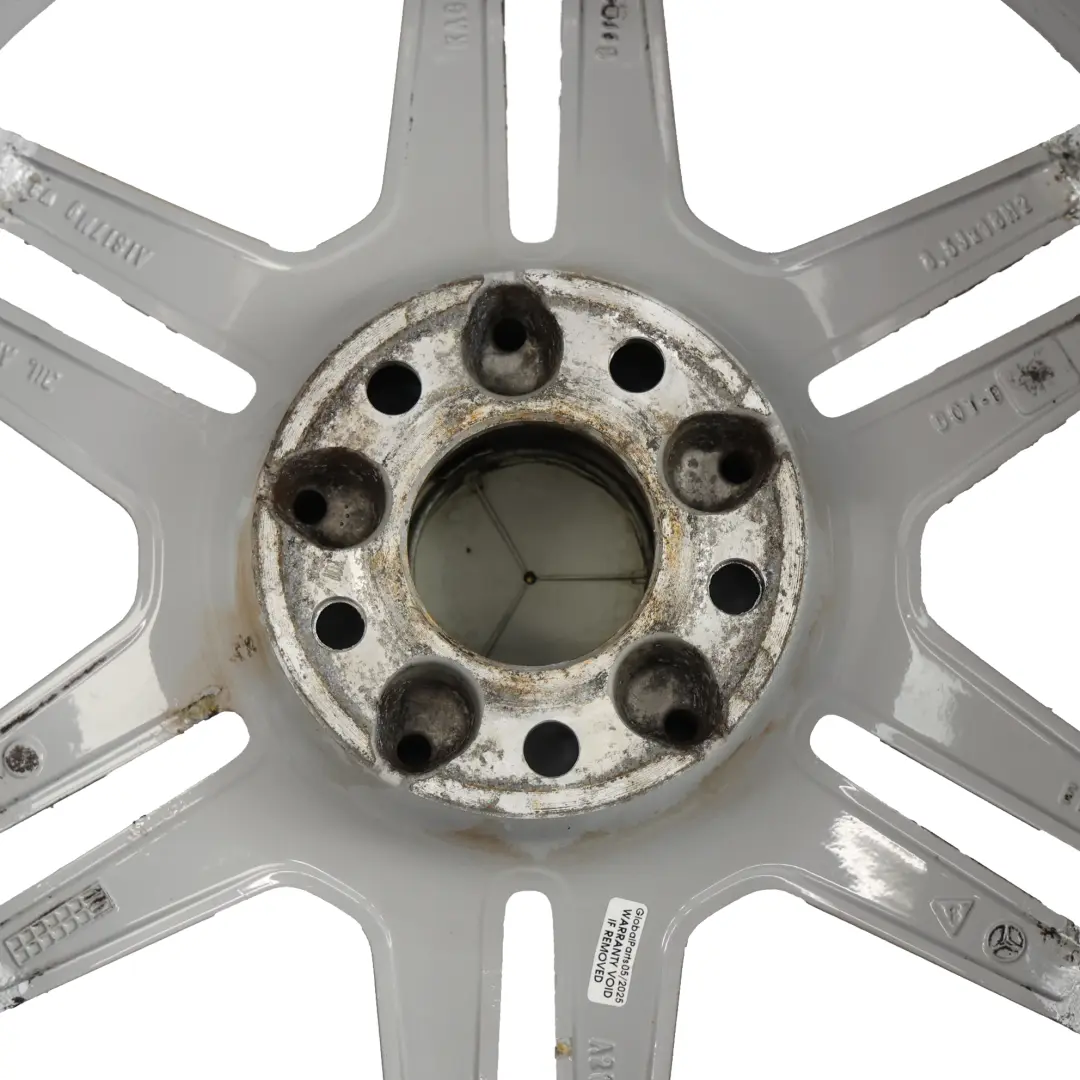 Hinterachse Silber Alufelge Felge 18" ET:48 8,5J für Mercedes W212 mit Teilenummer A2124012302 Mercedes W212 Hinterachse Silber Alufelge Felge 18" ET:48 8,5J - SKU A2124012302-3 - Teilenummer A2124012302