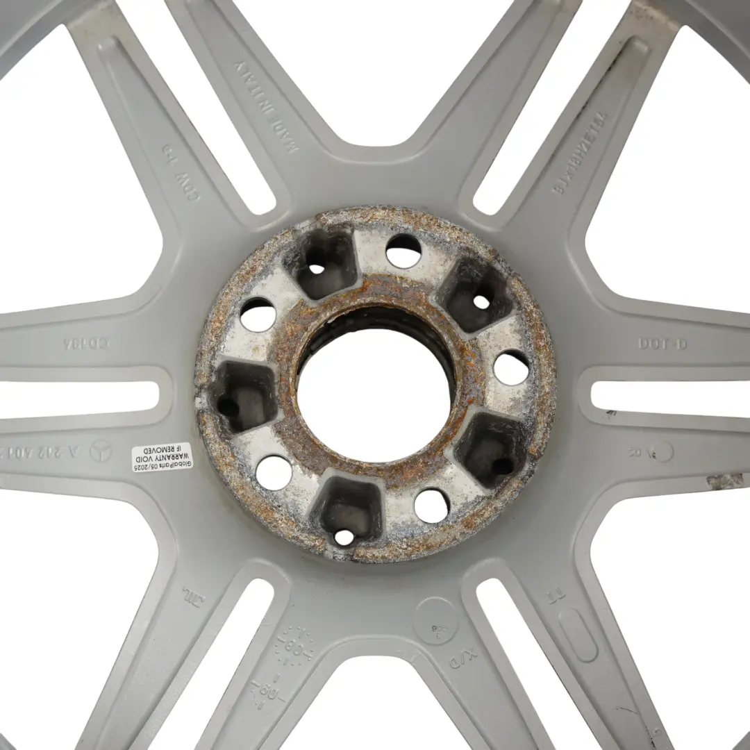 Eje Trasero de Plata Llanta de Aleacion 18 "ET: 54 9J para Mercedes W212 con número de pieza A2124012402 Mercedes W212 Eje Trasero de Plata Llanta de Aleacion 18 "ET: 54 9J - SKU A2124012402-2 - Número de pieza A2124012402